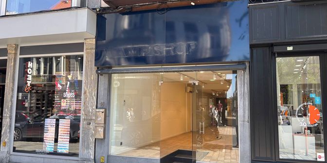 Bien professionnel à louer à Ooststraat 48, 8800 Roeselare
