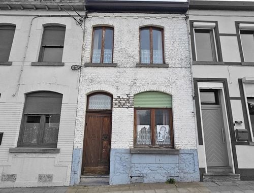                                         Eengezinswoning te koop in Boussu, € 75.000
