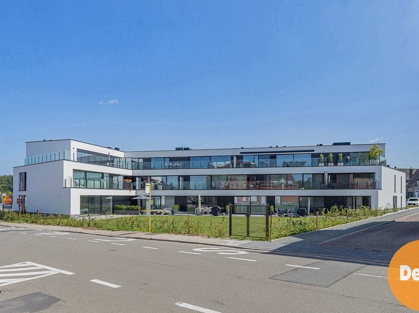BURST - Gelijkvloers appartement met 3 slpks en mooi terras!<br />
<br />
Dit prachtig gelijkvloers nieuwbouwappartement biedt alles wat je van een he