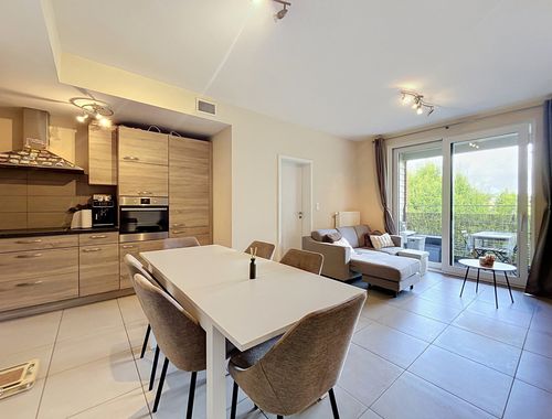                                         Appartement te huur in Ciney, € 725
