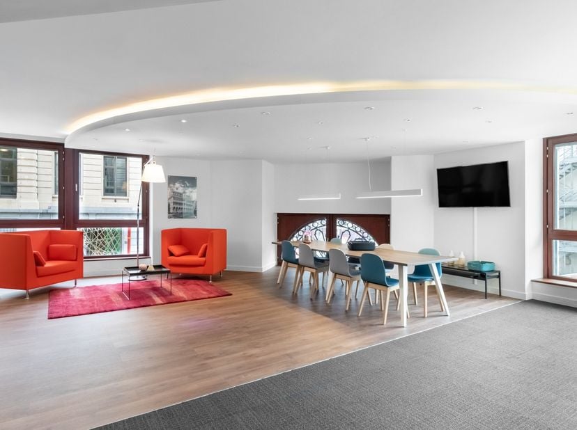 Volledige toegang tot professionele kantoorruimte voor 2 werknemers in Regus Central Station<br />
<br />
Dit aanbod omvat een eigen kantoorruimte met