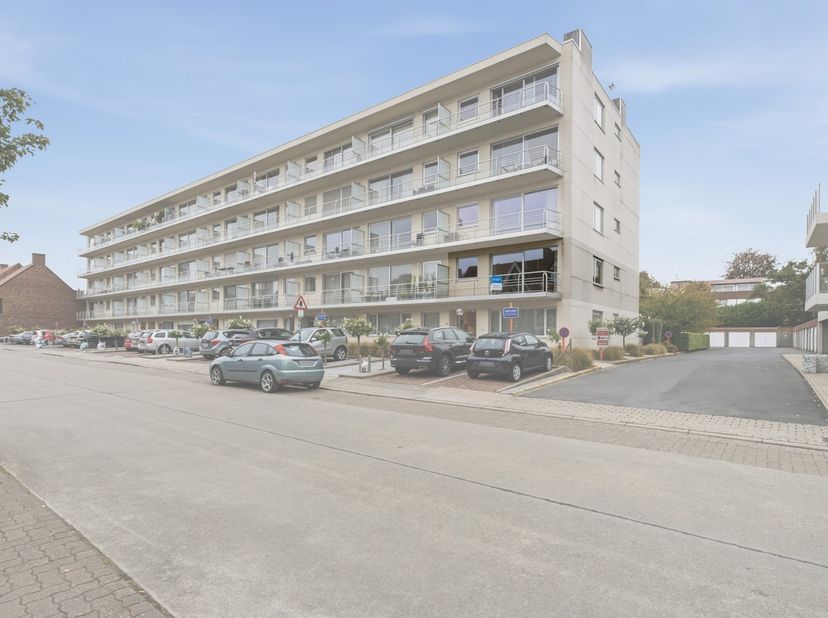 Appartement te koop in Weststraat 40 bus 3,
                    8800 Roeselare