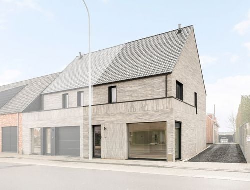                                         Woning te koop in Ooigem, € 379.000
