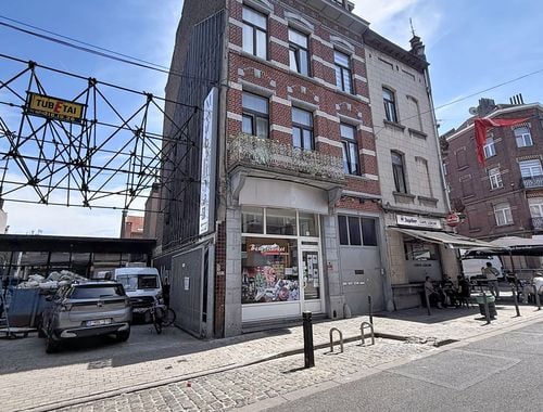                                         Immeuble d'appartements à vendre à Schaerbeek, € 1.250.000
