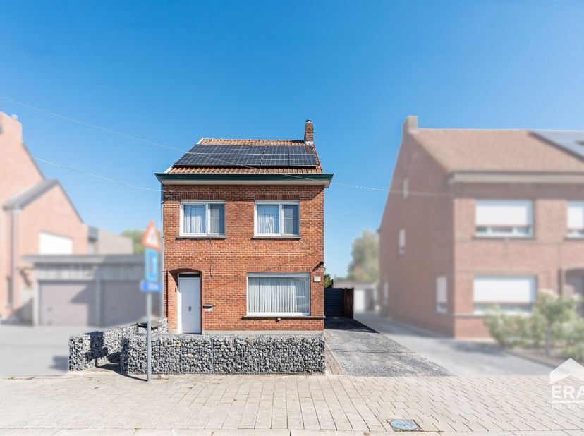 Maison à vendre à Torhoutstraat 74,
                    8810 Lichtervelde