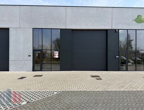                                        Bâtiment d’entreprise à louer à Dentergem, € 1.270
