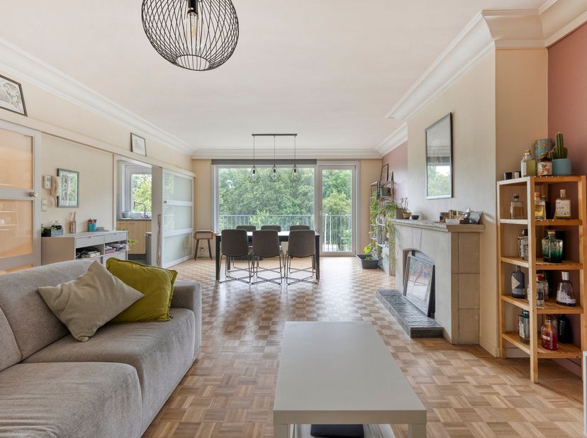 Appartement à vendre
                    à 8200 Sint-Michiels