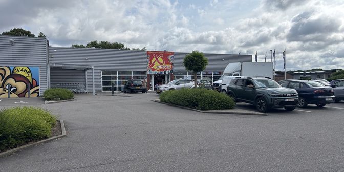 Bedrijfsvastgoed te huur in Maaseikersteenweg 197, 3620 Lanaken