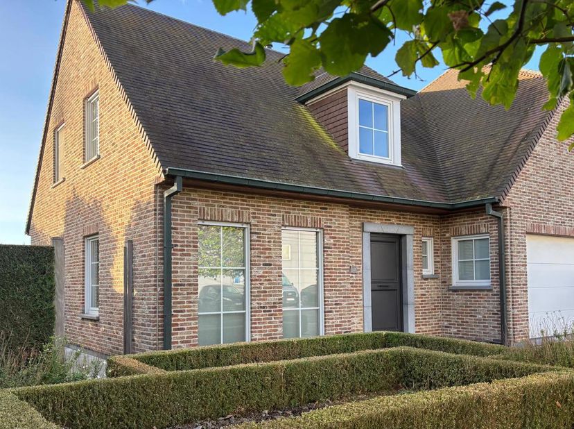 Huis te koop in Heirweg 112,
                    8710 Sint-Baafs-Vijve