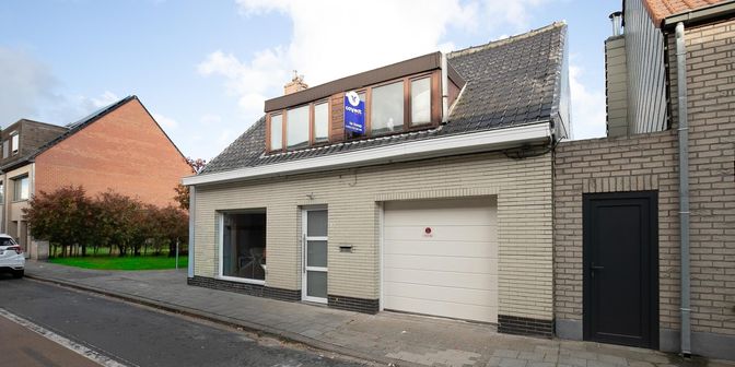 Huis te koop in Stationsstraat 218, 8480 Eernegem