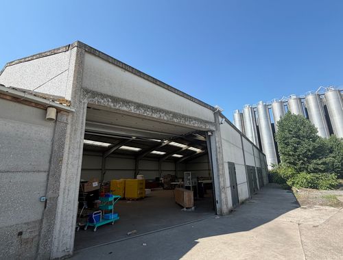                             Bedrijfsgebouw te huur in Diksmuide
