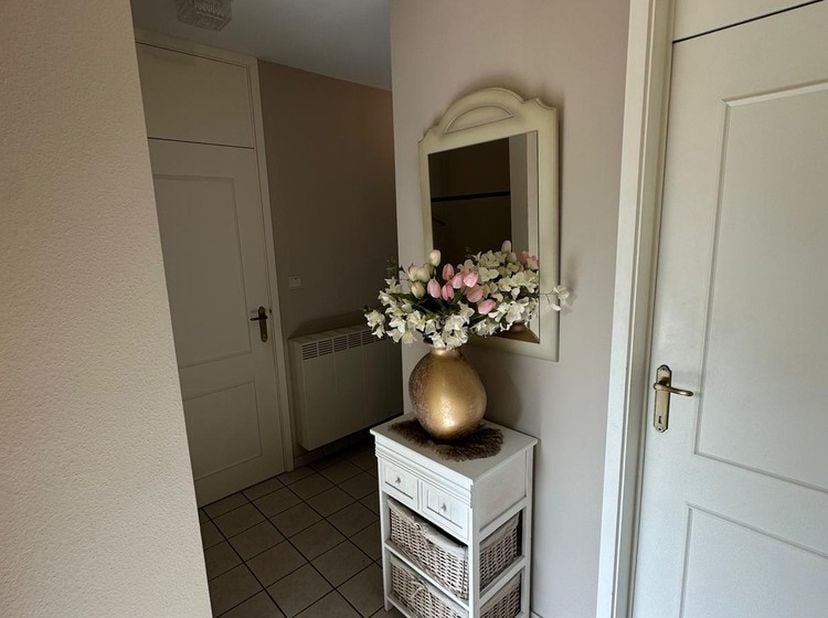 Bent u op zoek naar een gezellige woning op een toplocatie?<br />
Deze mooie eengezinswoning ligt in het centrum van Hamont, op wandelafstand van wink