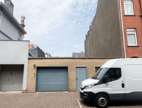                                         Staanplaats te huur in Oostende, € 85
