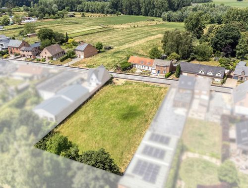                                         Bouwgrond te koop in Pamel, € 185.000

