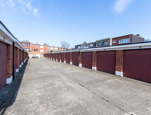                                         Garage à vendre à Wilrijk, € 23.900
