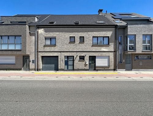                                         Commercieel Gebouw te koop in Sint-Gillis-Waas, € 575.000
