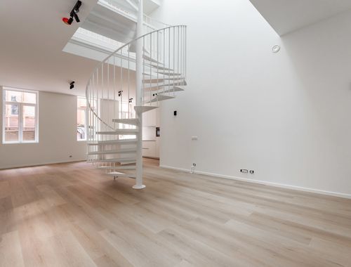                                         Triplex te huur in Brussel, € 2.600
