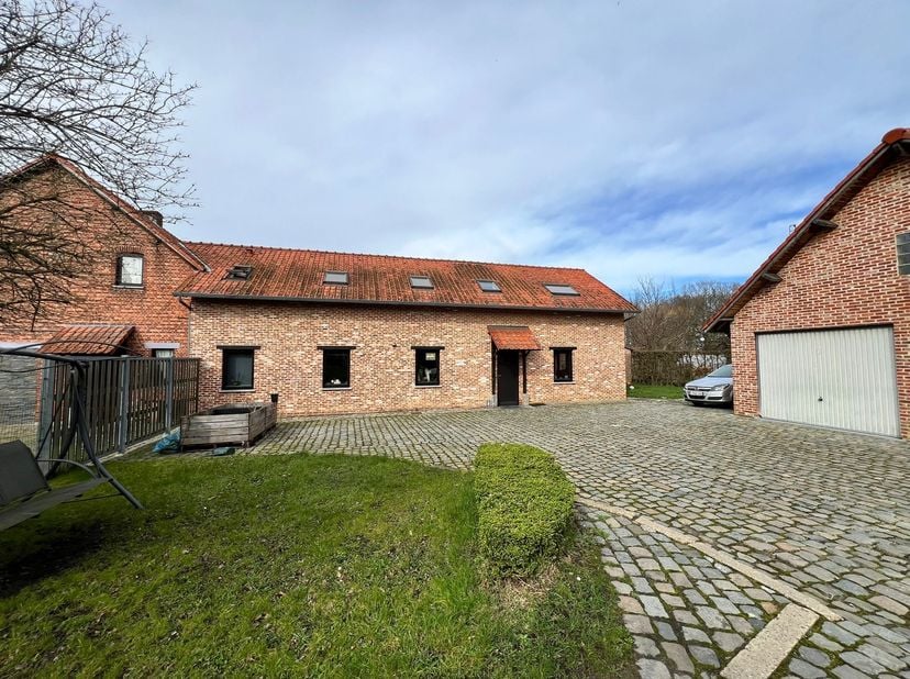 Maison à louer
                    à 3540 Schulen