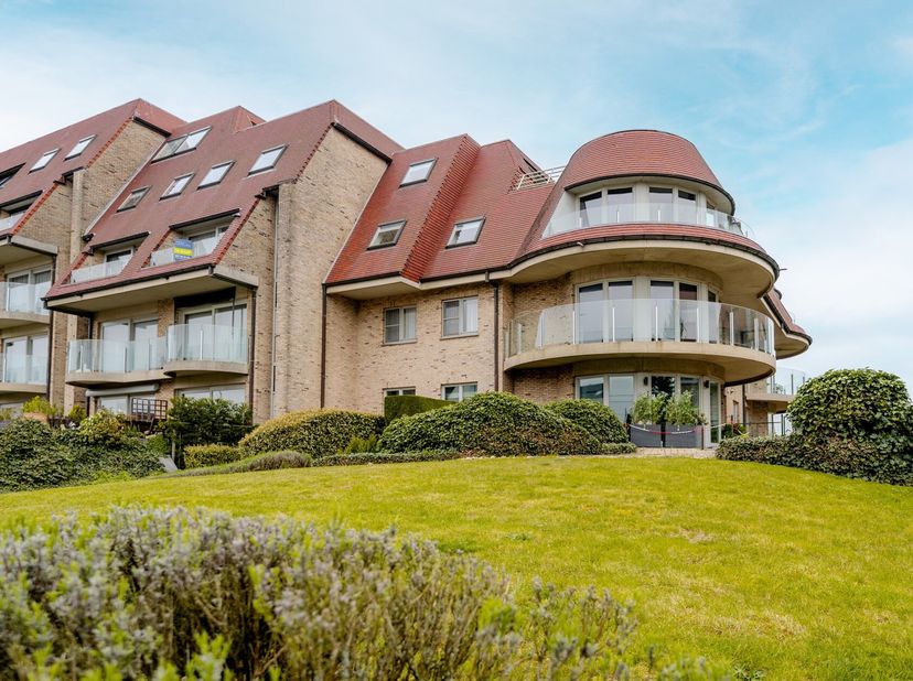 "On le ressent immédiatement : ce nest pas un appartement standard, mais un lieu avec une véritable signature."<br />
Dans la résidence Villa Aphrodit