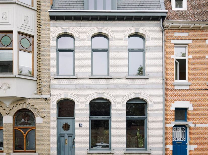 Huis te koop in Nijverheidsstraat 16,
                    9100 Sint-Niklaas