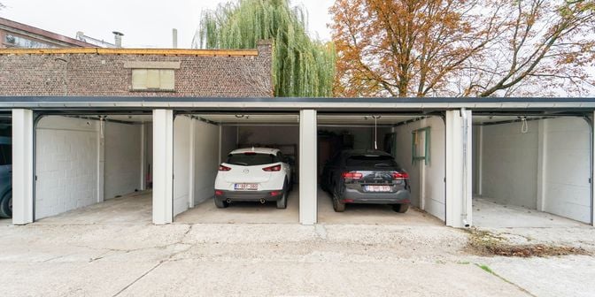 Garage te koop in Edward Pynaertkaai 60-62, 9000 Gent