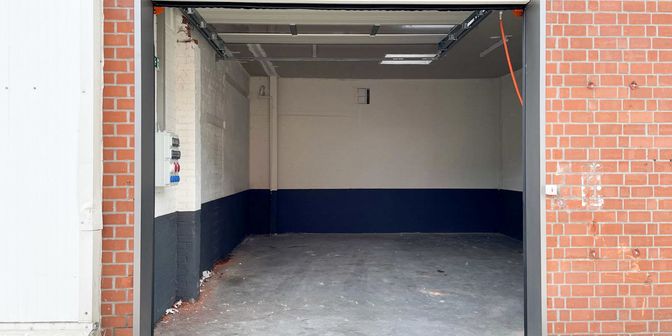 Bedrijfsvastgoed te huur in Izegemsestraat 95 bus 33, 8800 Rumbeke