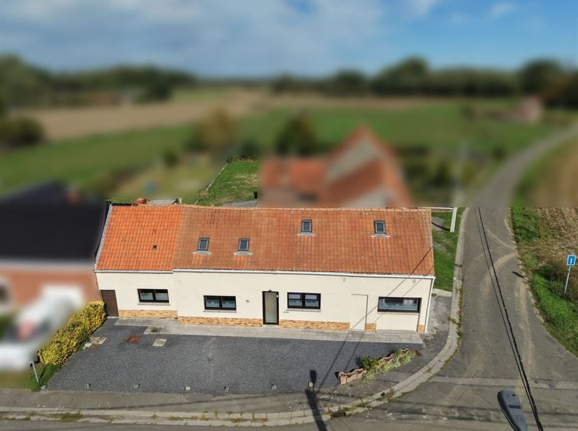 Huis te koop in Rue des Vallées 11,
                    7604 Brasmenil