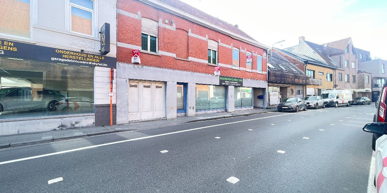 Roeselarestraat 75/77