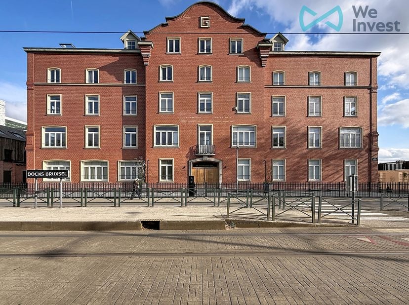 ***À VENDRE*** – Au cœur du prestigieux projet "Utopia By Godin", issu de la réhabilitation complète d’un immeuble emblématique de Bruxelles, découvre