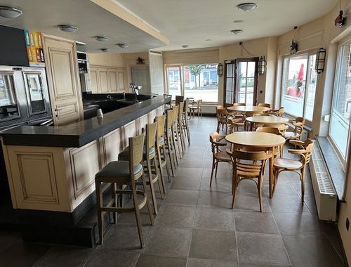                                         Café te huur in Genk, € 1.300

