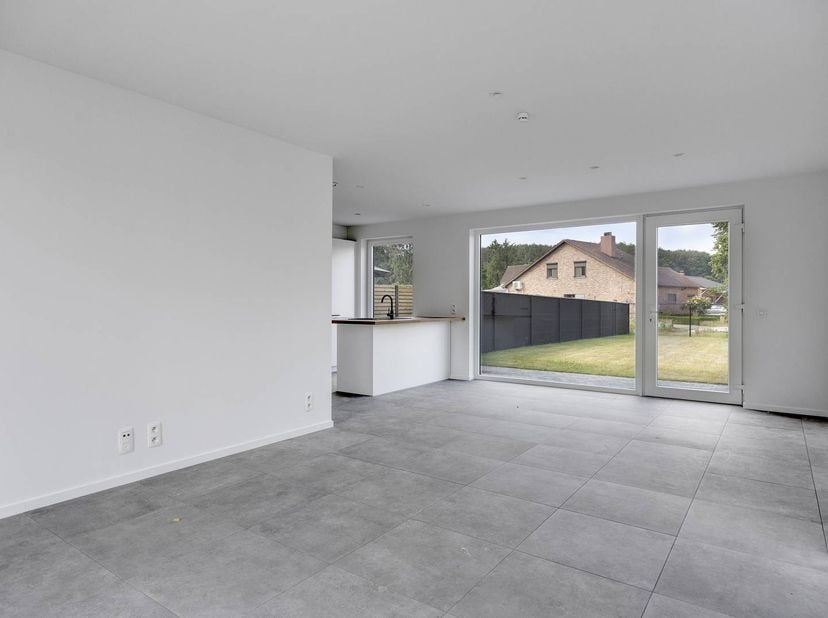 Duurzaam en modern wonen in het groene Meldert (Lummen)!<br />
<br />
Op de Meldertsebaan 157 vinden we deze prachtige, energiezuinige halfopen nieuwb