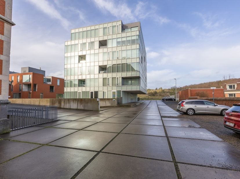 Garage te koop in Godtschalckstraat 6,
                    8400 Oostende