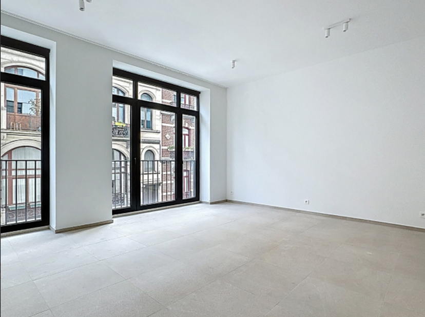 Appartement te huur in ,
                    1060 Sint-Gillis