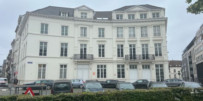 Appartement te koop in Place des Barricades 11, 1000 Brussel