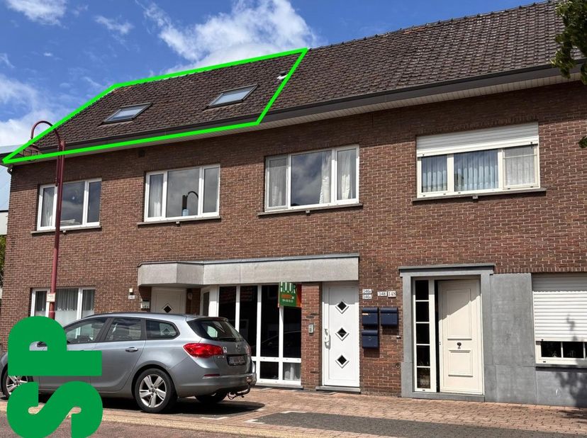 Gezellig dakappartement gelegen in het centrum van Geel-Bel.<br />
Het appartement heeft de volgende indeling: Inkomhall (novilon), woonkamer (novilon