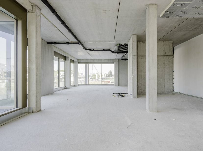 Bedrijfsvastgoed te koop in Havenkaai 1,
                    8500 Kortrijk
