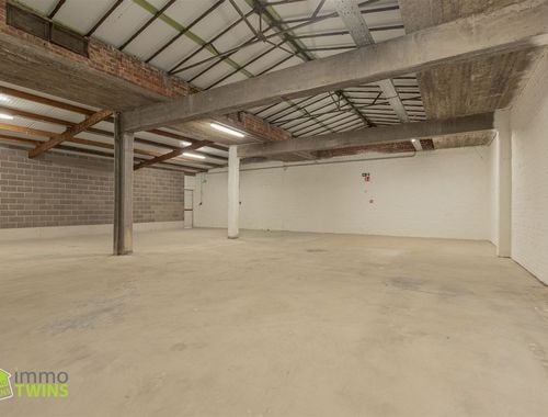                                         Magazijn zonder bureel te huur in Grembergen, € 1.150
