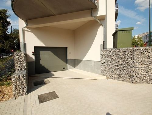                                         Kelder garage te huur in Vorst, € 100
