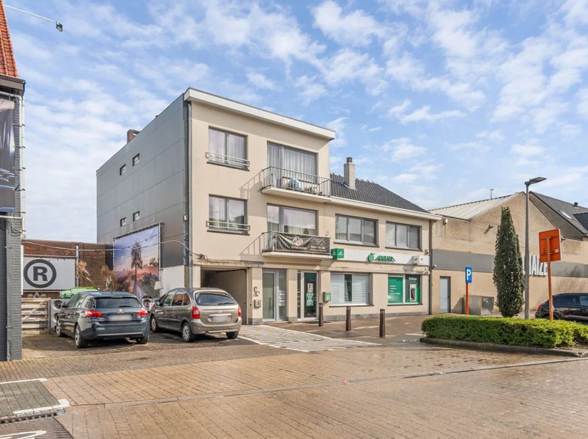 Bien professionnel à vendre
                    à 3582 Koersel