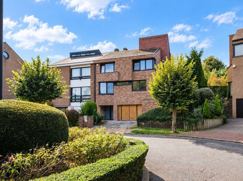 Huis te koop in Clos des Trois Couleurs 8,
                    1150 Sint-Pieters-Woluwe