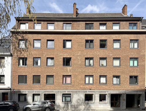                                         Appartement à louer à Jambes, € 870
