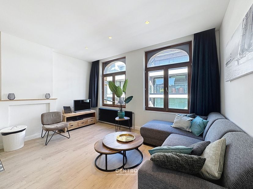 Volledig gerenoveerd luxeverblijf te Blankenberge met&amp;nbsp; 5,5% RENDEMENT!<br />
<br />
INDELING:<br />
Appartement 1: Geschikt voor 4 personen<br />