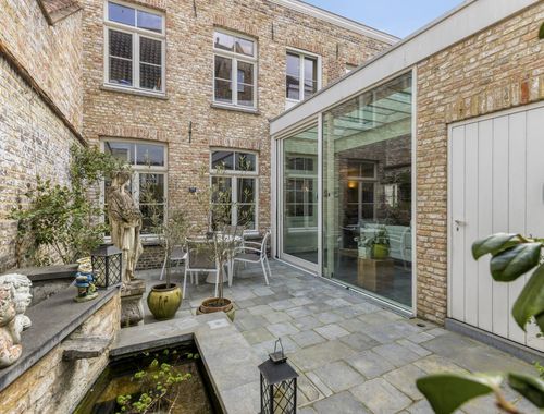                                         Herenhuis te koop in Brugge, € 1.395.000
