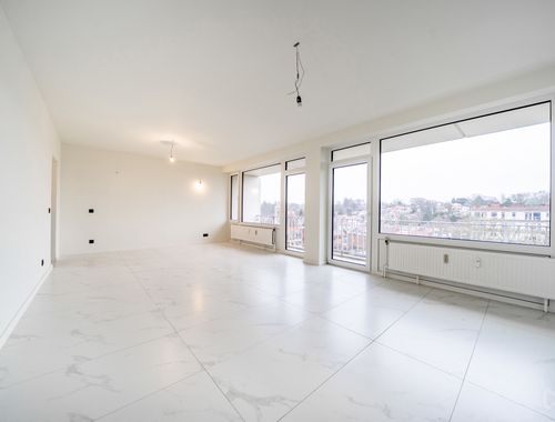                                         Appartement à vendre à Uccle, € 349.000

