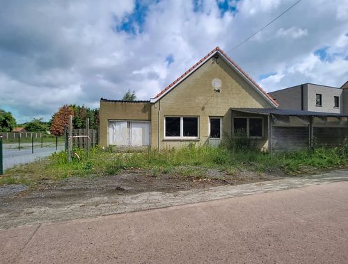                                         Woning te koop in Beerzel, € 185.000
