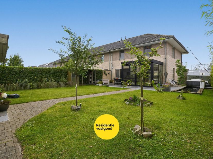 KIJKDAG ZATERDAG 04/07 VAN 10U TOT 12U! (inschrijven via residentievastgoed.be)<br />
Energiezuinige halfopen bebouwing op toplocatie in Diksmuide!<br