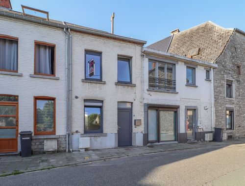                                         Maison à louer à Florennes, € 800
