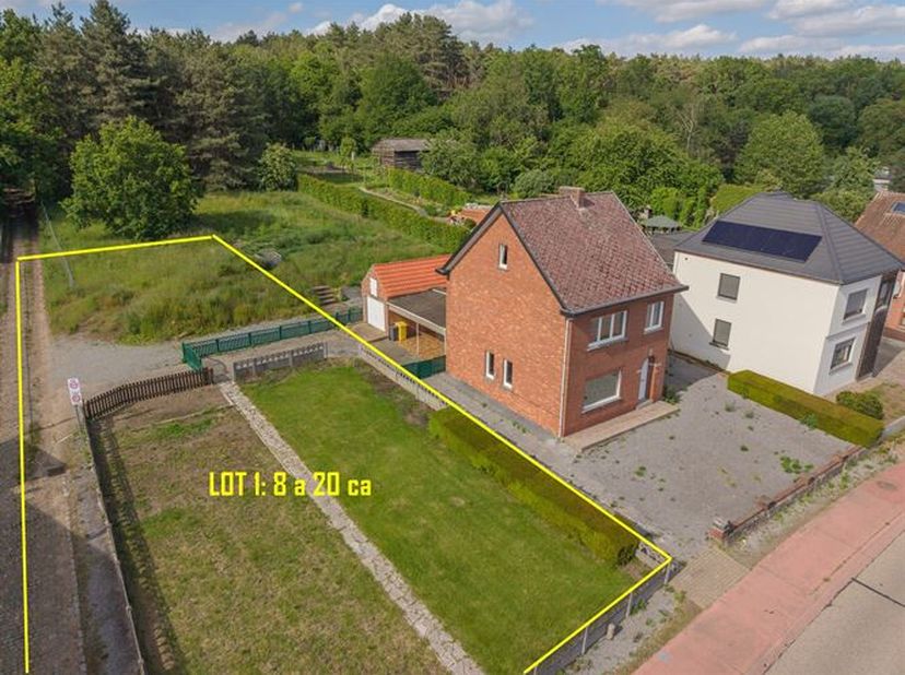 BOUWLOT van 8 a 20 ca voor open bebouwing (lot 1 op plan), gelegen aan de Rode 80A te 3272 Testelt, rechts van chemin nr. 25, grenzend aan achterligge