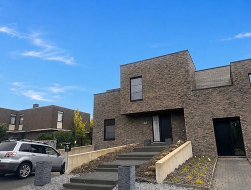                                         Maison à louer à Maaseik, € 1.450
