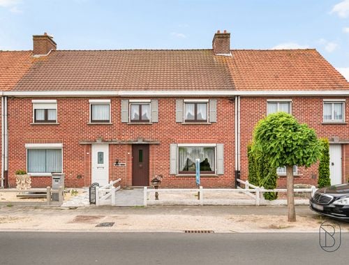                                        Woning te koop in Oostrozebeke, € 189.000
